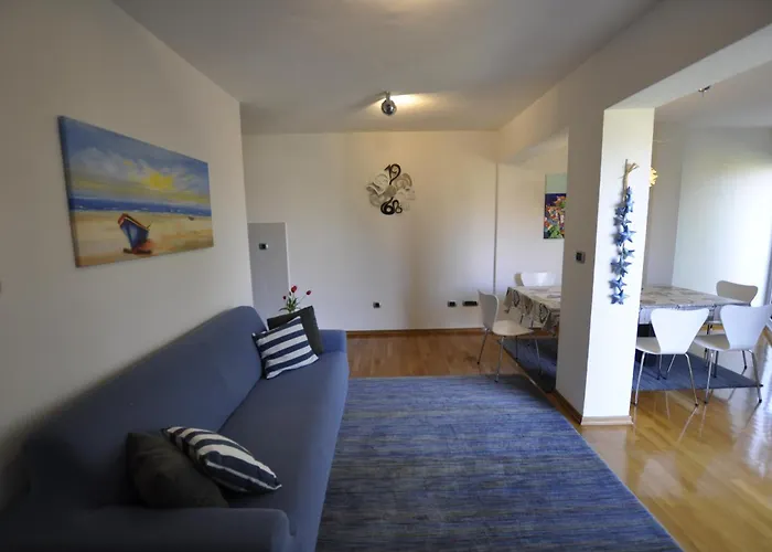 Alessia Apartments-Top Location And Garage Parking