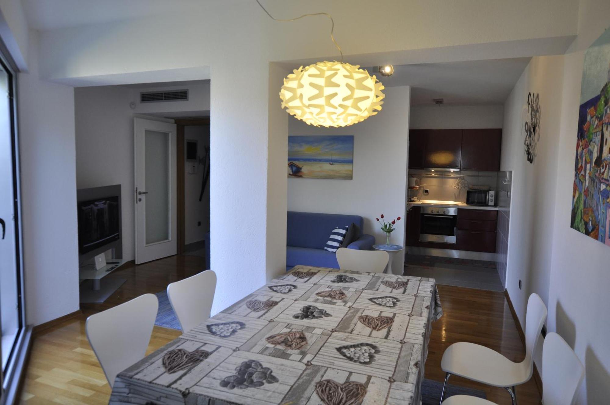 Alessia Apartments-top Location And Garage Parking