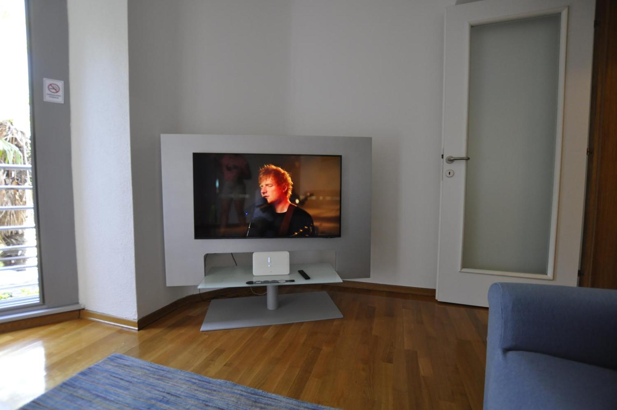 Alessia Apartments-top Location And Garage Parking Apartment