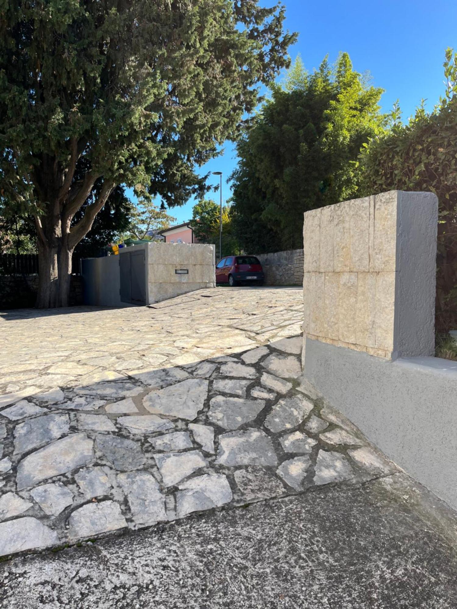 Alessia Apartments-top Location And Garage Parking Apartment Rovinj