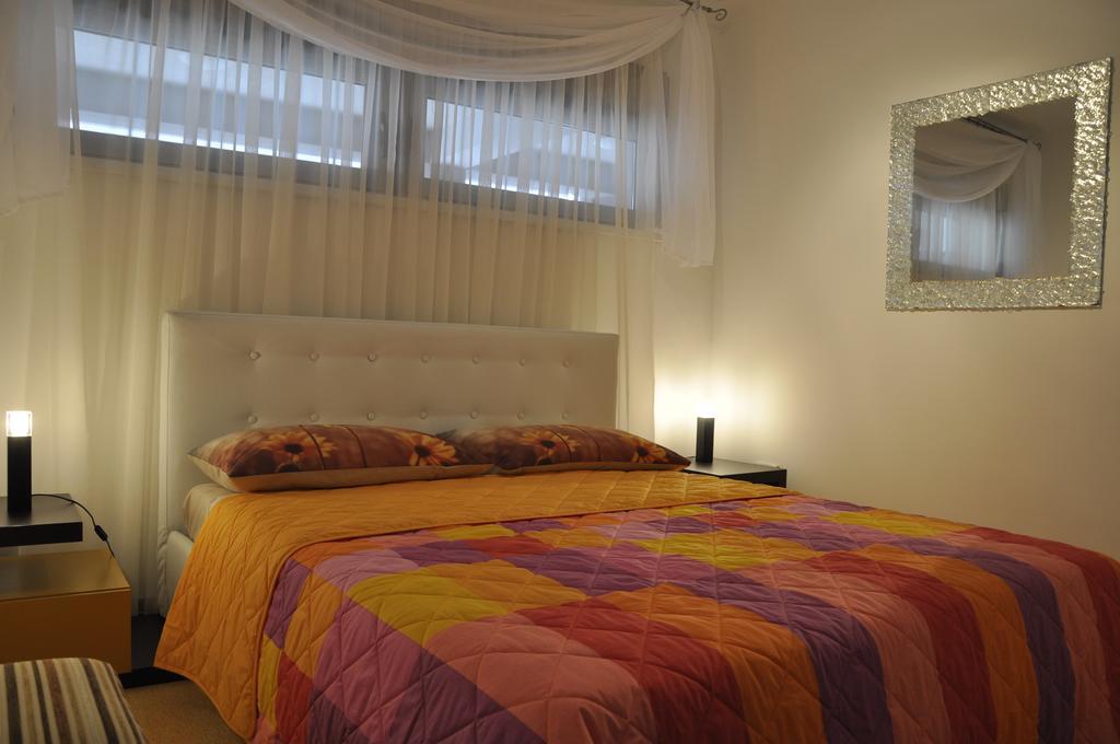 Alessia Apartments-top Location And Garage Parking Apartment