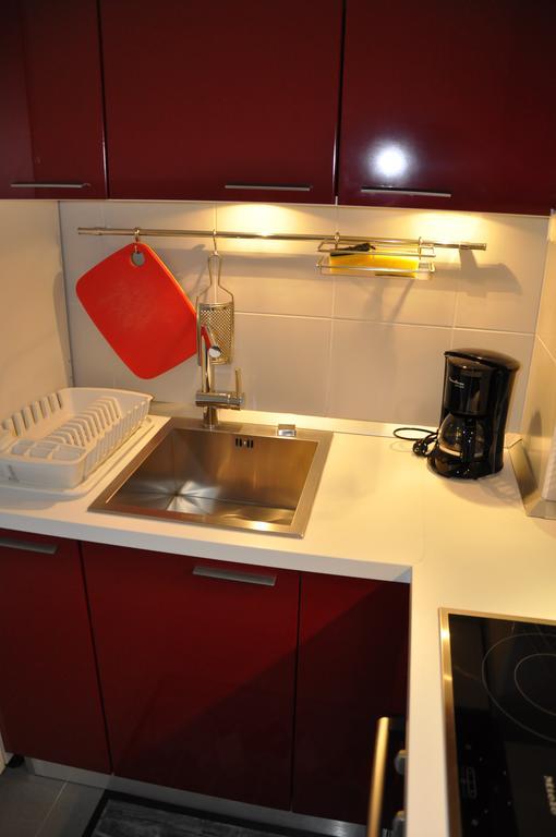 Alessia Apartments-top Location And Garage Parking Apartment *
