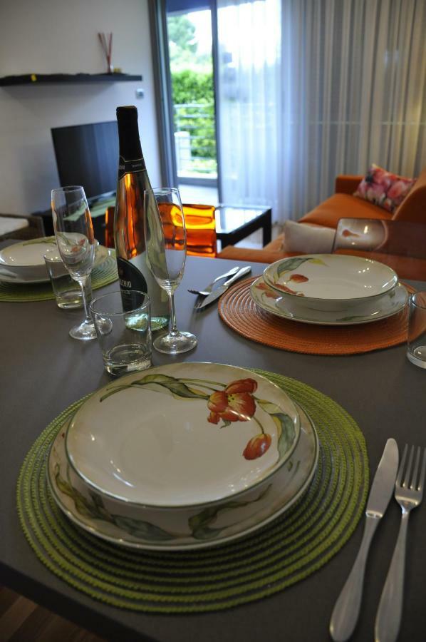 Alessia Apartments-top Location And Garage Parking Apartment *