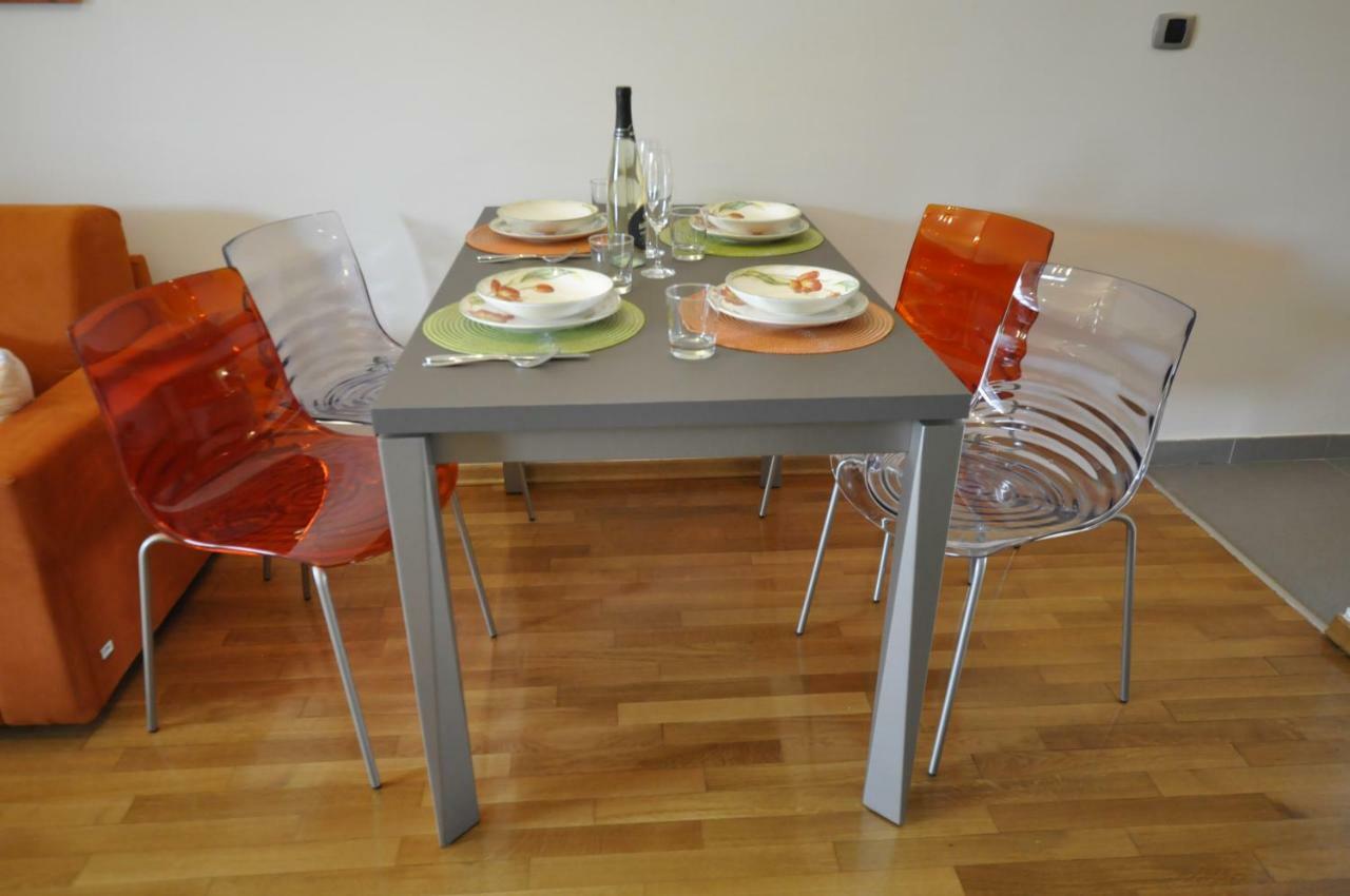 Alessia Apartments-top Location And Garage Parking Apartmán